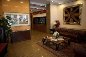 Lobbyen eller receptionen på Hotel Gran Corona