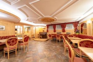 Posedenie v ubytovaní Hotel Laurin
