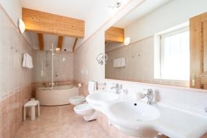 Kúpeľňa v ubytovaní Hotel Laurin