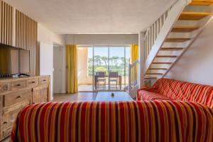 Χώρος καθιστικού στο Grand balcon, piscine, plage, golf, parking, wifi, lave linge & vaisselle