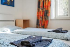 Rustikales Apartment in Mödling客房内的一张或多张床位