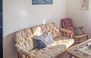 Posezení v ubytování 3 Bedroom Nice Home In Bastuträsk