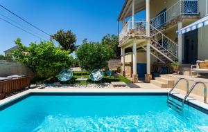 Bazén v ubytování Holiday Home Ulica Pazar I nebo v jeho okolí