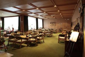 Restaurace v ubytování Hotel Alpino Plan