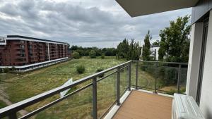 Μπαλκόνι ή βεράντα στο Central Park Apartment - Luxury, Fully Equipped with Air Conditioner and Garage