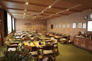 Posezení v ubytování Hotel Alpino Plan