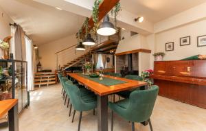 Fotografie z fotogalerie ubytování Stunning Home In Donji Zemunik v destinaci Donji Zemunik