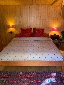 Postel nebo postele na pokoji v ubytování La Chambre Du Bisse