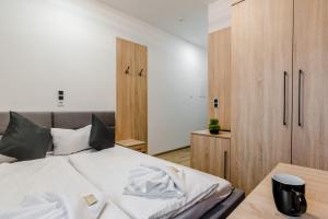 Postel nebo postele na pokoji v ubytování Hotel Montenegro
