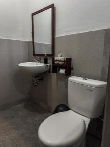 Kalamoana House的一间浴室