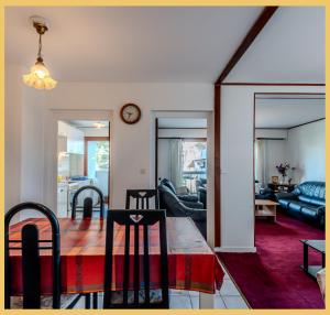 Χώρος καθιστικού στο Chez Driss I T3 I Annecy