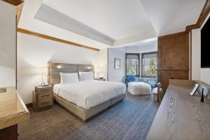 Ένα ή περισσότερα κρεβάτια σε δωμάτιο στο Aspen Mountain Residences Luxe 3 Bedroom Residence In Heart Of Downtown Aspen