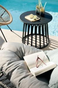 Kolam renang di atau dekat dengan Kallisti Suites Preveza