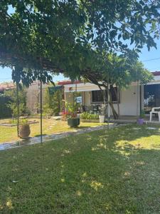 a view of a house from the yard at Kiki House in Nea Potidaea