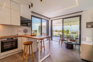 Gallery image of MadeHomes Villas Pefkochori in Pefkohori