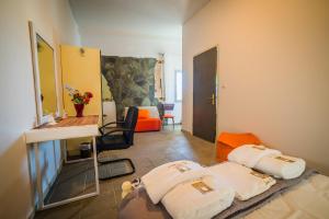 Ένα ή περισσότερα κρεβάτια σε δωμάτιο στο Guarda L'orizzonte +45 φωτογραφίες