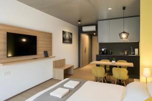 Köök või kööginurk majutusasutuses Apex Apartman Sárvár