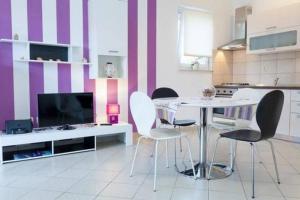 Kuchyň nebo kuchyňský kout v ubytování Apartments Nenich Aves