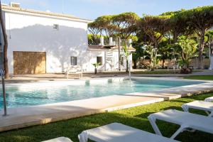 The swimming pool at or close to Moorea Boutique - Only Adults