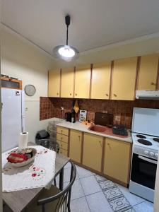 Η κουζίνα ή μικρή κουζίνα στο Alexandroupolis Lighthouse Apartment P!!!