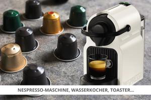 una máquina de café expreso con una taza de café en Sali Homes - Wahnfried No 6, en Bayreuth 11 fotos más