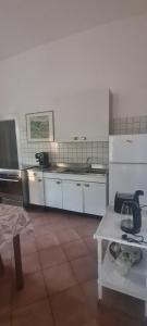 Afbeelding uit fotogalerij van Villa Morea-Relax in piscina in Putignano