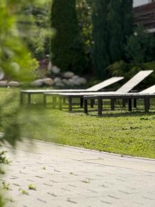 Vonkajšia záhrada v ubytovaní Domki w Białce pod Basenami, 50 m od term i wyciągów