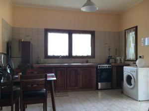 Gallery image of Lazy Hill Bungalows in Bel Ombre