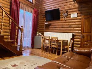 Μια τηλεόραση ή/και κέντρο ψυχαγωγίας στο Villa Bilogirya