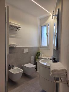 Ένα μπάνιο στο Appartamento Teodorico Ravenna +47 φωτογραφίες