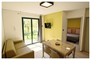 Fotografie z fotogalerie ubytování Résidence Napoléon v destinaci Ornolac-Ussat-les-Bains