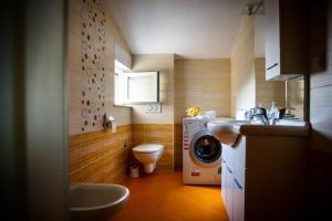 Koupelna v ubytování Rogoznica Apartments Kristina + 29 fotografií