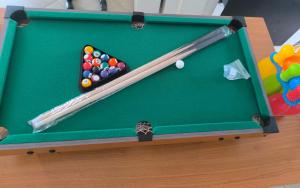 Τραπέζι μπιλιάρδου στο AB Preveza Apartments -Princess Vassiliki Downtown Swing Apartment