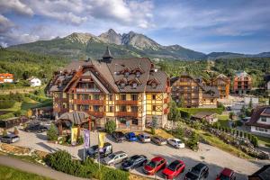 Ein allgemeiner Bergblick oder ein Berglick von des Hotels aus