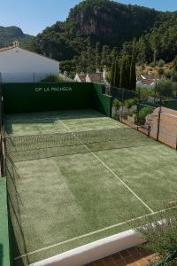 Tenis a/nebo squash v ubytování Apartamento Los Naranjos nebo okolí