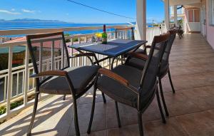 Balkón nebo terasa v ubytování Apartment Podaca With Sea View 307