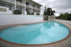Bazén v ubytování Waitakere Resort & Spa nebo v jeho okolí