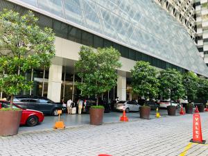 Tòa nhà nơi căn hộ tọa lạc