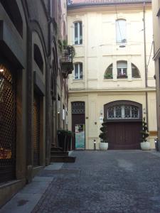 The building in which a hosteleket is located