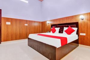 Gambar di galeri bagi Hotel O Shri Krishna Guest House di Noida