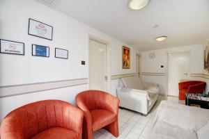 Posedenie v ubytovaní 6RoomS HÉVÍZ-BALATON