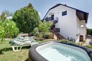 Vonkajšia záhrada v ubytovaní 6RoomS HÉVÍZ-BALATON