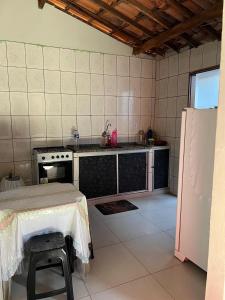 Kuchyň nebo kuchyňský kout v ubytování Casa de Zenaide