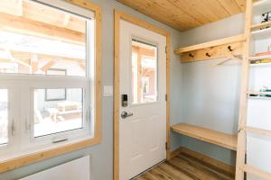 Φωτογραφία από το άλμπουμ του Bikepack Basecamp σε Nordegg