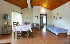 Ένα ή περισσότερα κρεβάτια σε δωμάτιο στο Gorgeous Apartment In Premantura