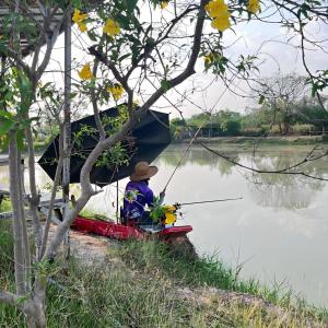 Galeriebild der Unterkunft Laid back at Jam fishing park Buriram 