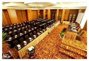 Ros-In Hotelにあるビジネスエリアまたは会議室
