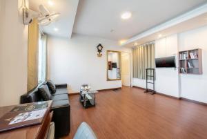 Μια τηλεόραση ή/και κέντρο ψυχαγωγίας στο A25 Hotel - 28 Trần Quý Cáp +14 φωτογραφίες