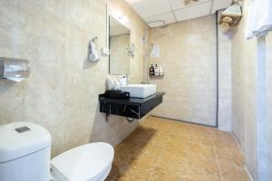 Ένα μπάνιο στο A25 Hotel - 28 Trần Quý Cáp