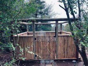 丹德农山Romantic Retreat with Spa and Private Gardens的相册照片